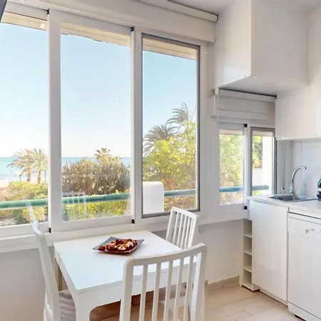 Sun-ray Apartment *